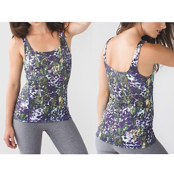 Lululemon RARE Amala Multicolor Floral Tank Built-In Bra Medium Support Sz 8 C/D - Picture 1 of 9